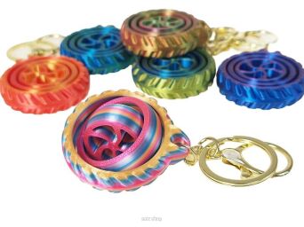 BRELOK 3D OPONA RUCHOMY 3X4 CM OP. 11X9 CM 1596