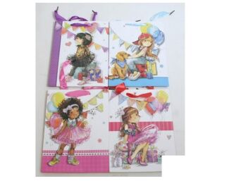 TOREBKA PREZENTOWA DZIEWCZYNKA 18x24 CM (12) 5600