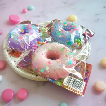 GNIOTEK SQUISHY DONAT 7X6,5 CM (16) 4338