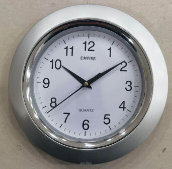 ZEGAR ŚCIENNY SREBRNY 25x25x4 CM 6808