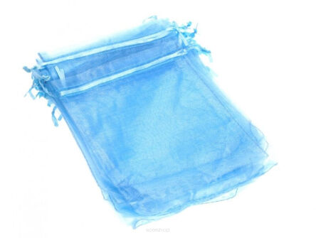 TOREBKI Z ORGANZY BŁĘKITNE 10x15 CM (24) 8155 NN